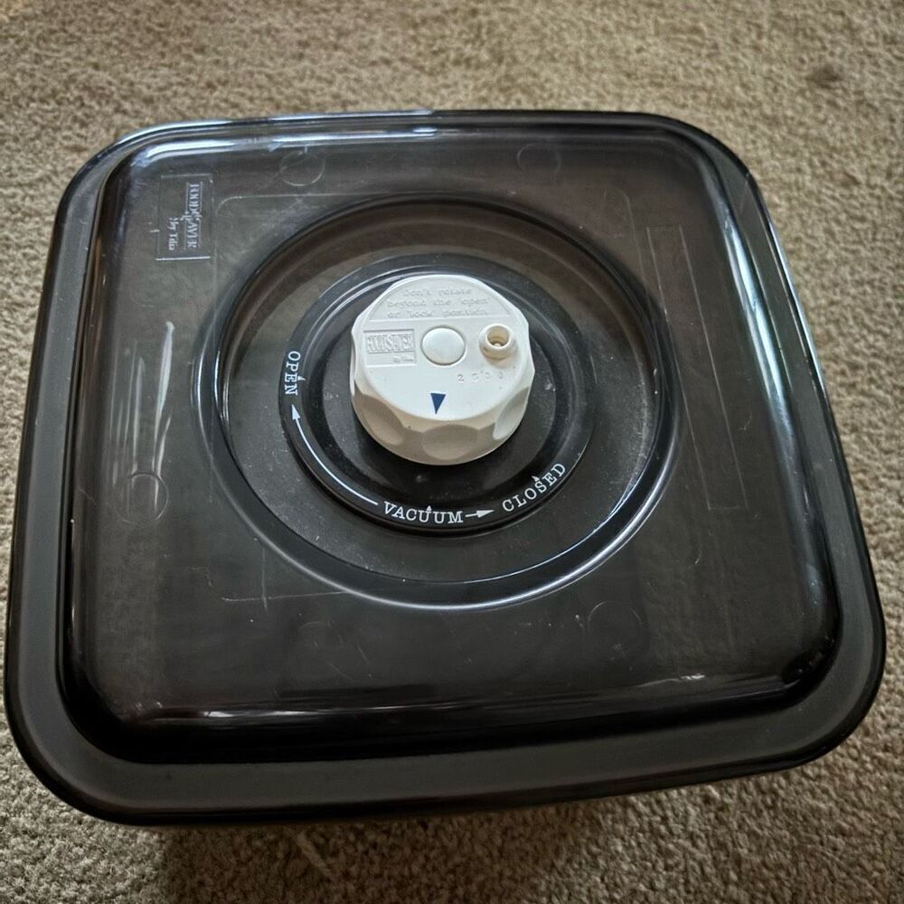 Foodsaver By Telia Model #663 2 1/4 Qt. Marinating Container -No Hose